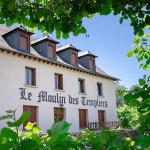 Le Moulin Des Templiers Couette-café